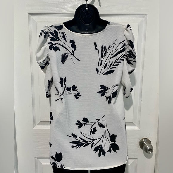 Cynthia Steffe - Picture 2 of 3